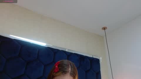 abrilmiller vc online show from 10/07/25, 12:13