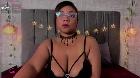 Snapshot of abrilsantana_ chatting on 12/19/25, 01:56 abrilsantana_ online show from 12/19/25, 01:56