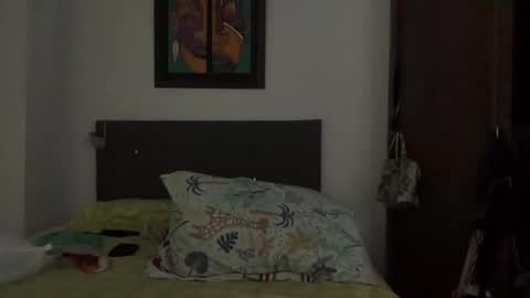 abrilsantosxo online show from 04/01/26, 12:28