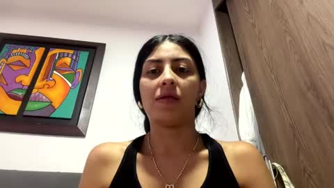 abrilsantosxo online show from 04/23/26, 01:51
