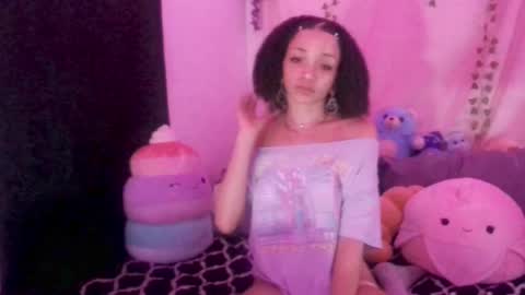 Snapshot of abruisedpeach chatting on 10/05/25, 03:16 Peach online show from 10/05/25, 03:16