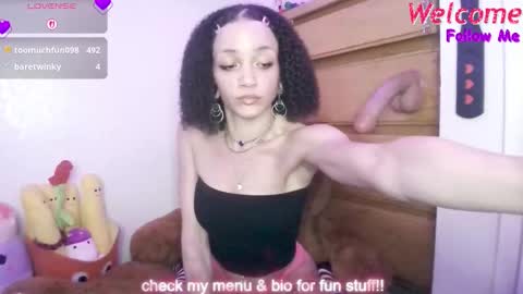 Peach online show from 11/29/25, 04:48