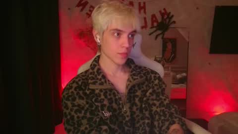 Nick online show from 10/28/25, 03:47