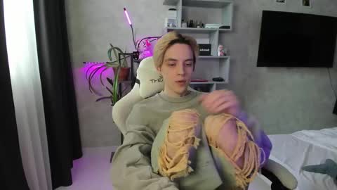 Nick online show from 03/05/26, 10:33