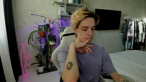 Nick online show from 04/01/26, 01:23