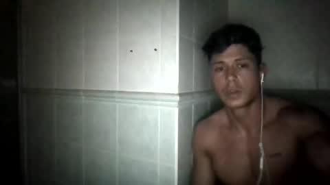 Snapshot of absolutwinner chatting on 01/19/26, 01:31 absolutwinner online show from 01/19/26, 01:31