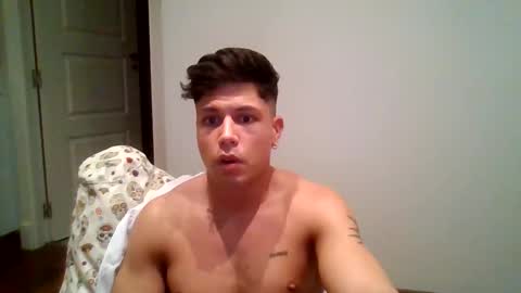 Snapshot of absolutwinner chatting on 02/13/26, 02:40 absolutwinner online show from 02/13/26, 02:40