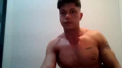 Snapshot of absolutwinner chatting on 02/27/26, 05:35 absolutwinner online show from 02/27/26, 05:35