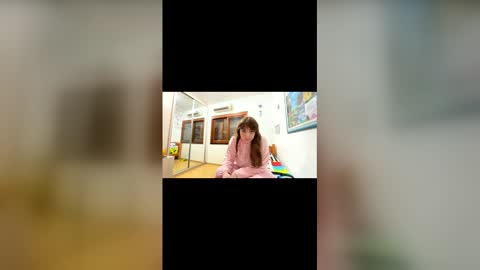 Snapshot of absurdafterhours chatting on 12/19/25, 08:21 absurd online show from 12/19/25, 08:21