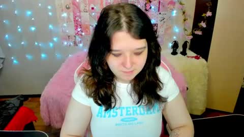 Kate online show from 07/24/26, 11:14