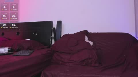 Snapshot of acid_longer chatting on 11/19/25, 10:43 centric independent model online show from 11/19/25, 10:43