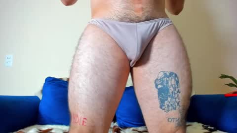 Snapshot of ackerman_eren_ chatting on 03/06/25, 12:30 R. online show from 03/06/25, 12:30