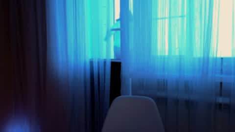 my inst   love inside 17 online show from 12/16/24, 08:52