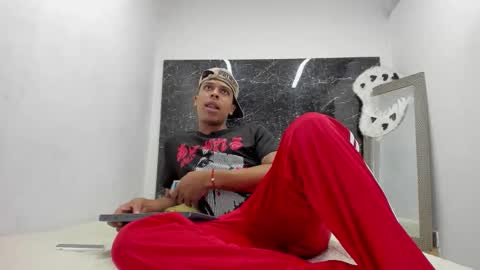 ada_brooke online show from 11/20/25, 02:06