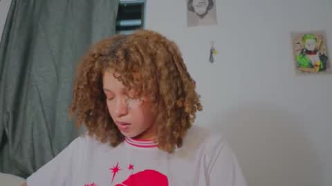 Snapshot of ada_gales_ chatting on 02/06/26, 05:56 Isa online show from 02/06/26, 05:56