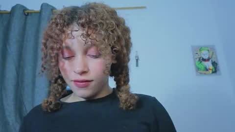 Snapshot of ada_gales_ chatting on 02/26/26, 04:11 Isa online show from 02/26/26, 04:11