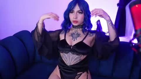   online show from 06/10/26, 07:40