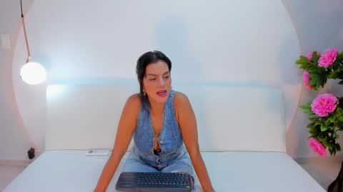    online show from 12/18/25, 02:56