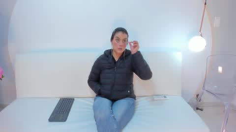    online show from 01/13/26, 01:38