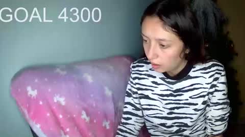 Snapshot of ada_naugthy1 chatting on 01/05/25, 01:35 Ada naugthy28 online show from 01/05/25, 01:35