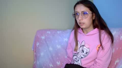 Snapshot of ada_naugthy1 chatting on 02/15/25, 01:53 Ada naugthy28 online show from 02/15/25, 01:53