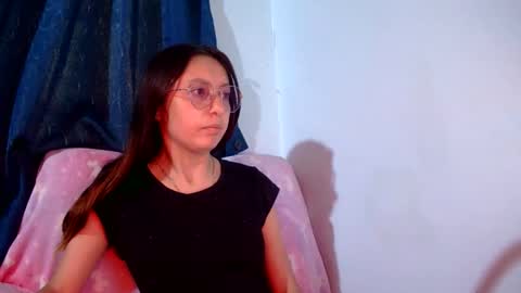 Snapshot of ada_naugthy1 chatting on 10/23/25, 01:43 Ada naugthy28 online show from 10/23/25, 01:43