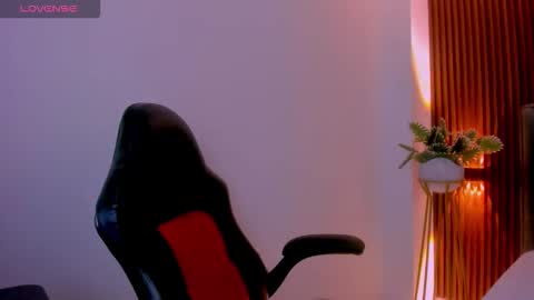 Snapshot of ada_oconnor_x_ chatting on 10/18/25, 05:14 ada oconnor x ..flaca..bella online show from 10/18/25, 05:14