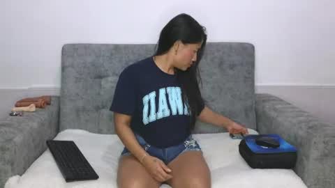 Snapshot of adahira08 chatting on 06/15/26, 02:58 Adahira online show from 06/15/26, 02:58