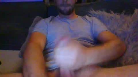 Snapshot of adam0910 chatting on 10/19/25, 10:43 adam0910 online show from 10/19/25, 10:43