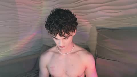 Snapshot of adam_21cm chatting on 12/14/24, 10:28 Adam online show from 12/14/24, 10:28