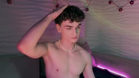 Snapshot of adam_21cm chatting on 12/26/24, 08:00 Adam online show from 12/26/24, 08:00