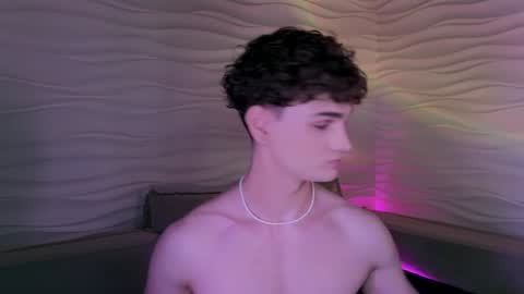 Snapshot of adam_21cm chatting on 01/16/25, 04:50 Adam online show from 01/16/25, 04:50