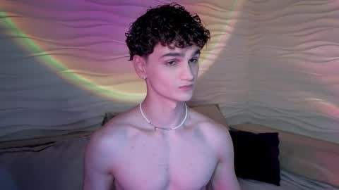 Snapshot of adam_21cm chatting on 02/09/25, 05:22 Adam online show from 02/09/25, 05:22