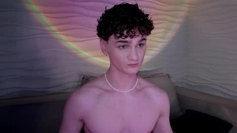 Snapshot of adam_21cm chatting on 02/12/25, 04:33 Adam online show from 02/12/25, 04:33