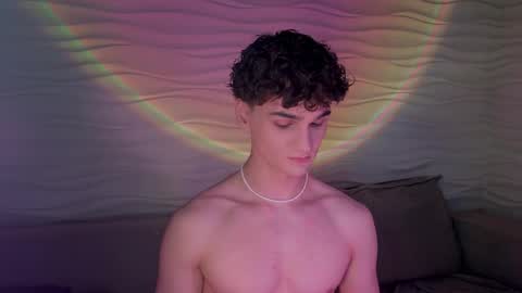 Snapshot of adam_21cm chatting on 02/19/25, 04:33 Adam online show from 02/19/25, 04:33