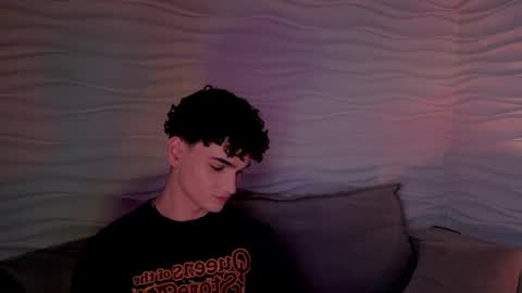 Snapshot of adam_21cm chatting on 03/12/25, 04:46 Adam online show from 03/12/25, 04:46