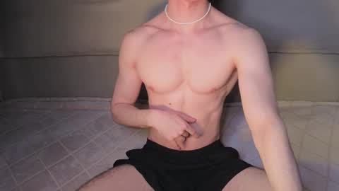 Snapshot of adam_21cm chatting on 10/29/25, 04:31 Adam online show from 10/29/25, 04:31