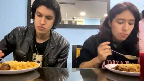 Snapshot of adam_and_abby_ chatting on 02/04/25, 08:38 adam and abby online show from 02/04/25, 08:38