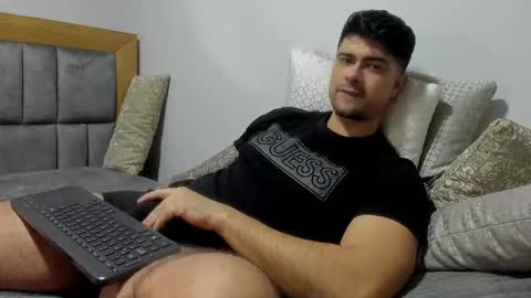 Snapshot of adam_clarke chatting on 01/10/25, 11:22 adam clarke online show from 01/10/25, 11:22