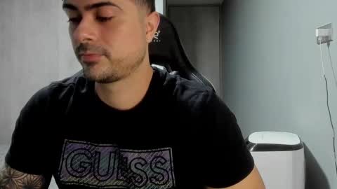 Snapshot of adam_clarke chatting on 01/11/25, 12:01 adam clarke online show from 01/11/25, 12:01