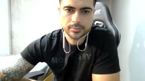 Snapshot of adam_clarke chatting on 01/13/25, 10:14 adam clarke online show from 01/13/25, 10:14