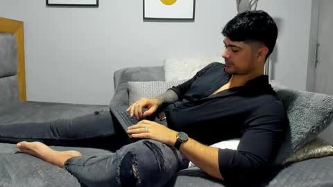 Snapshot of adam_clarke chatting on 01/23/25, 03:22 adam clarke online show from 01/23/25, 03:22