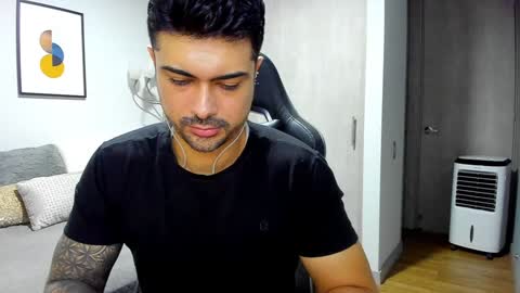 Snapshot of adam_clarke chatting on 02/03/25, 11:36 adam clarke online show from 02/03/25, 11:36