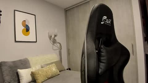 Snapshot of adam_clarke chatting on 02/08/25, 09:13 adam clarke online show from 02/08/25, 09:13