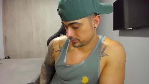 Snapshot of adam_clarke chatting on 03/02/25, 06:05 adam clarke online show from 03/02/25, 06:05