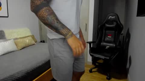 Snapshot of adam_clarke chatting on 03/08/25, 08:14 adam clarke online show from 03/08/25, 08:14