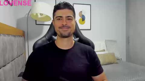 Snapshot of adam_clarke chatting on 09/29/25, 11:53 adam clarke online show from 09/29/25, 11:53