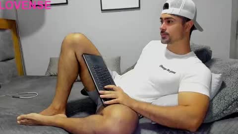 Snapshot of adam_clarke chatting on 10/07/25, 01:25 adam clarke online show from 10/07/25, 01:25