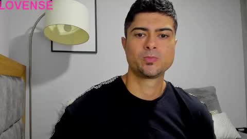 Snapshot of adam_clarke chatting on 10/14/25, 09:54 adam clarke online show from 10/14/25, 09:54