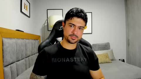 Snapshot of adam_clarke chatting on 10/22/25, 04:51 adam clarke online show from 10/22/25, 04:51